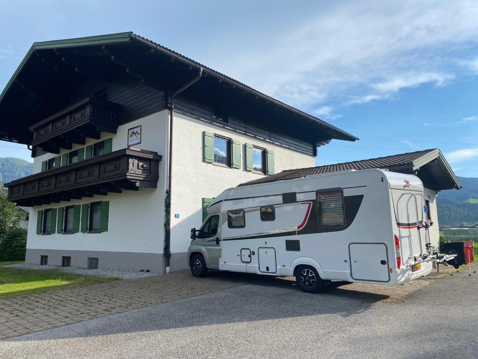 Hotel Alpenzeit à Flachau Extérieur photo